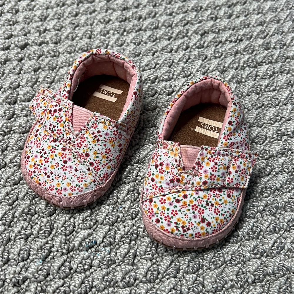 TOMS Floral Baby Shoes